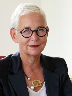 Dr. Ellen Lundershausen