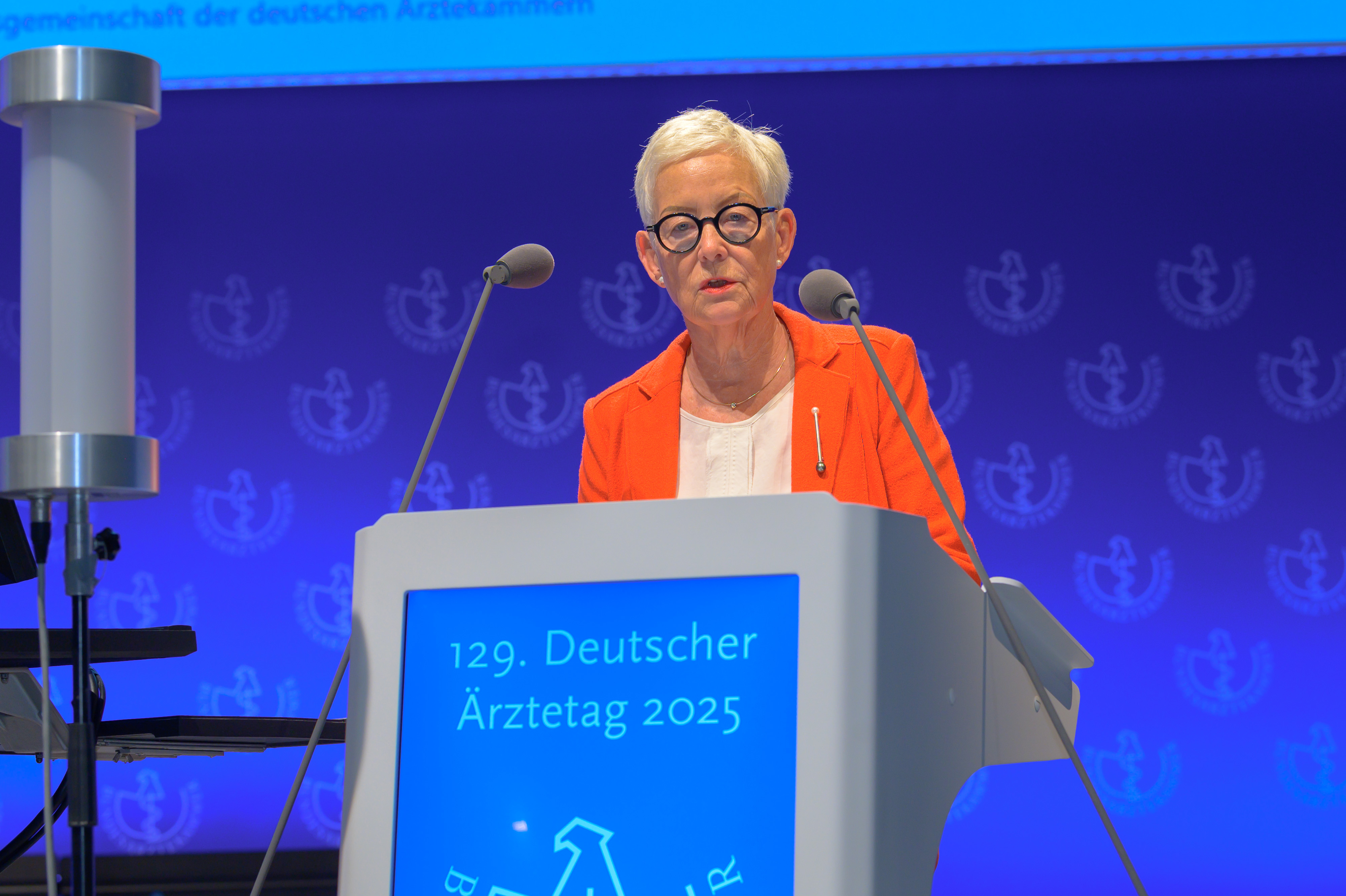 Dr. Ellen Lundershausen